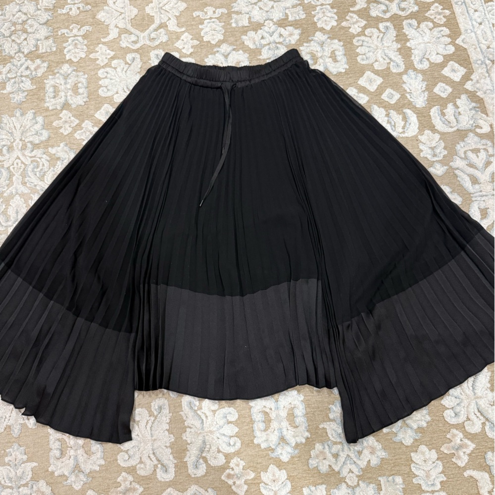 Bailey 44 Elegant Black Quilted skirt